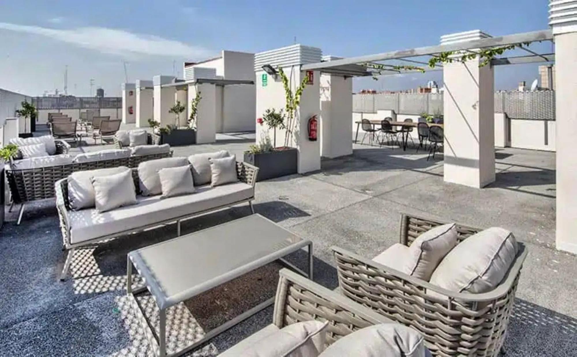 Livensa Living Studios Valencia Marina Real Exterior foto